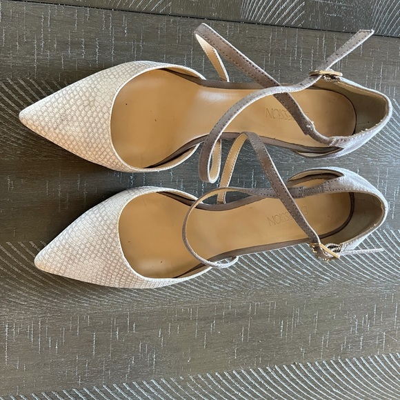 Expressions, size 8 - Picture 2 of 5